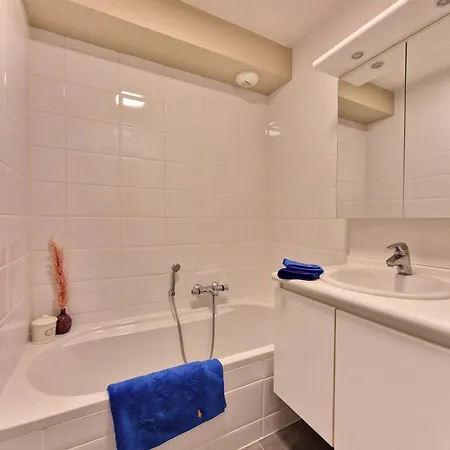 Cosy Corner 4 Apartment